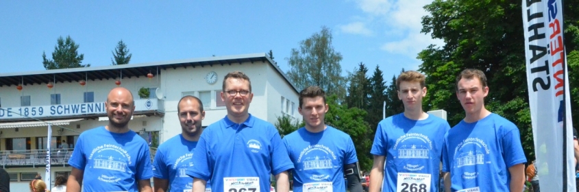 v. links: Norman Singer (Lehrer Chemie und Umwelttechnik), Daniel Schlenker (FTFW2), Johann Weniger (Lehrer Englisch, Geschichte, Gemeinschaftskunde), Marcel Maier (TGM1), Lorenz Sarter (TGM1), Armin Saur (2BKI2).