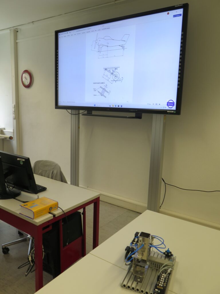 24 Beispielaufgabenstellung Mechatronik Technisches Gymnasium