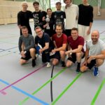Gewinnermannschaft mit Maddox, Maxim, Madalina, Nason, Bryan, Noel und den Lehrern Schleicher, Weniger, Hofmeier, Lipinski und Singer.