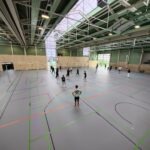 6 Mannschaften der Feintechnikschule weihten die frisch renovierte Alleensporthalle mit einem Volleyballturnier ein.
